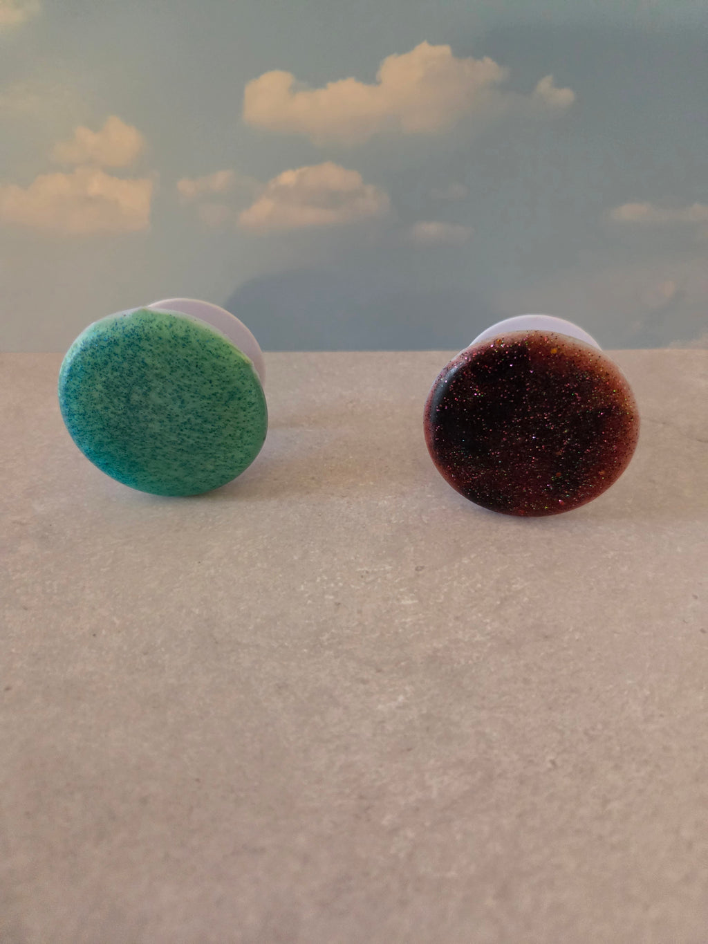 Resin Pop-Sockets